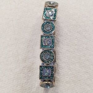 ✨Crystal Stones Glittering Shaped Collection Bracelet. 🌴